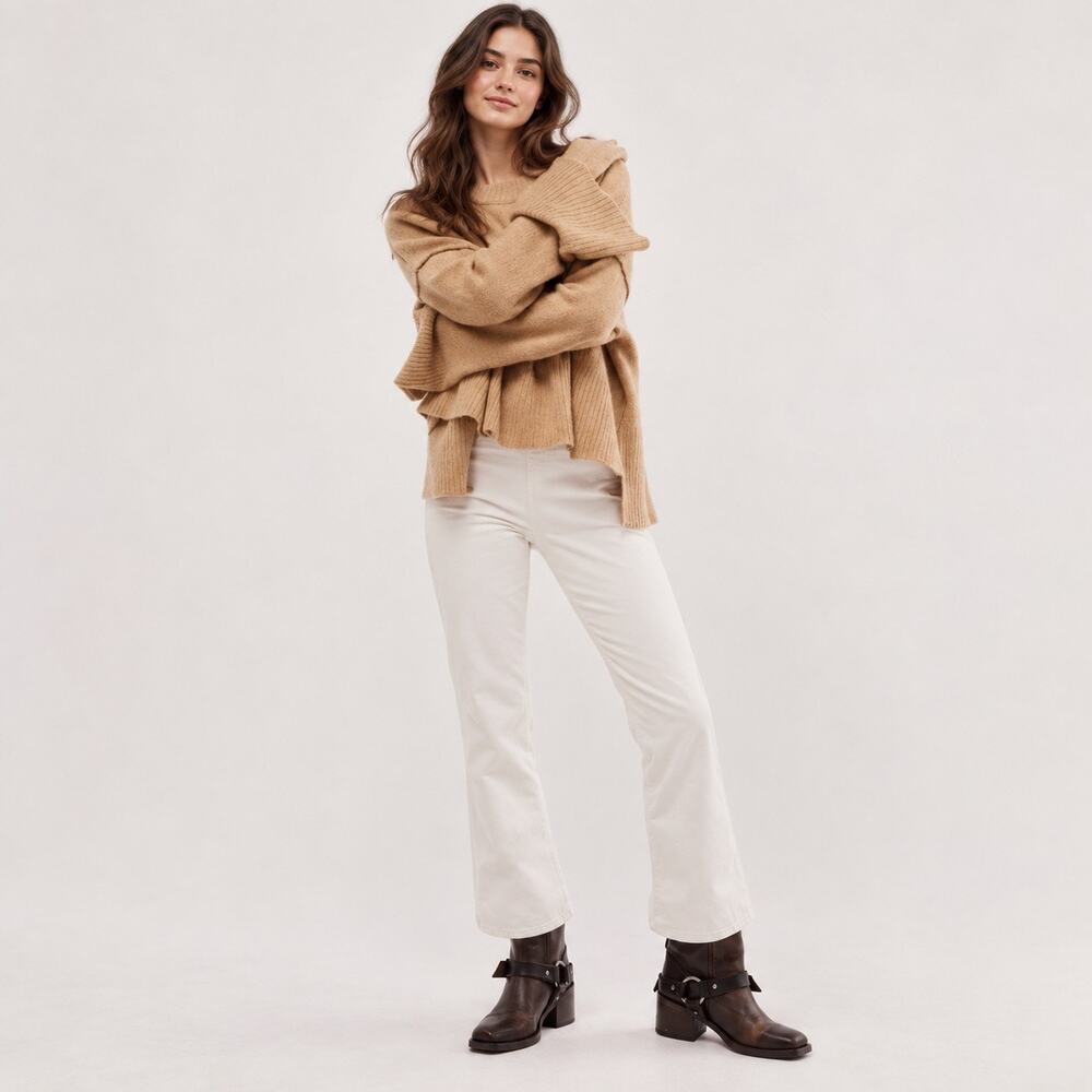 Free People In My Feelings Sea Salt White Velvet Cropped Flare Pants Size Medium